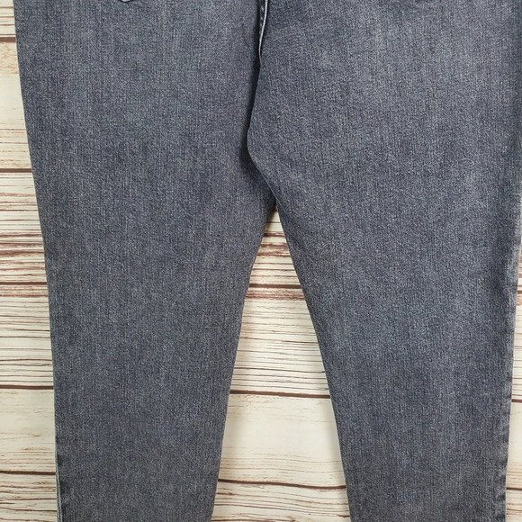 Hudson Womens Size 31x28 Black Holly Straight Leg Distressed Jeans          #238 - Picture 9 of 13